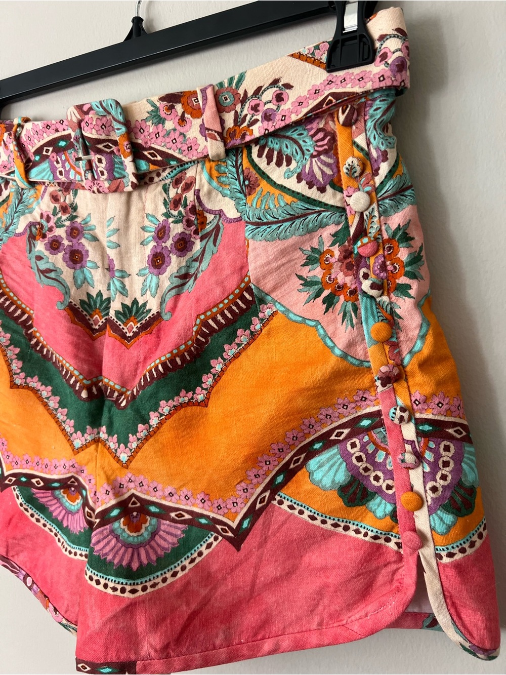 Zara Linen-blend high waisted multiprint belted shorts - S - Picture 4 of 7